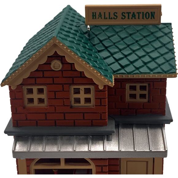 Hallmark Keepsake Korners 2017 Halls Station Christmas Ornament in Box - Picture 6 of 6
